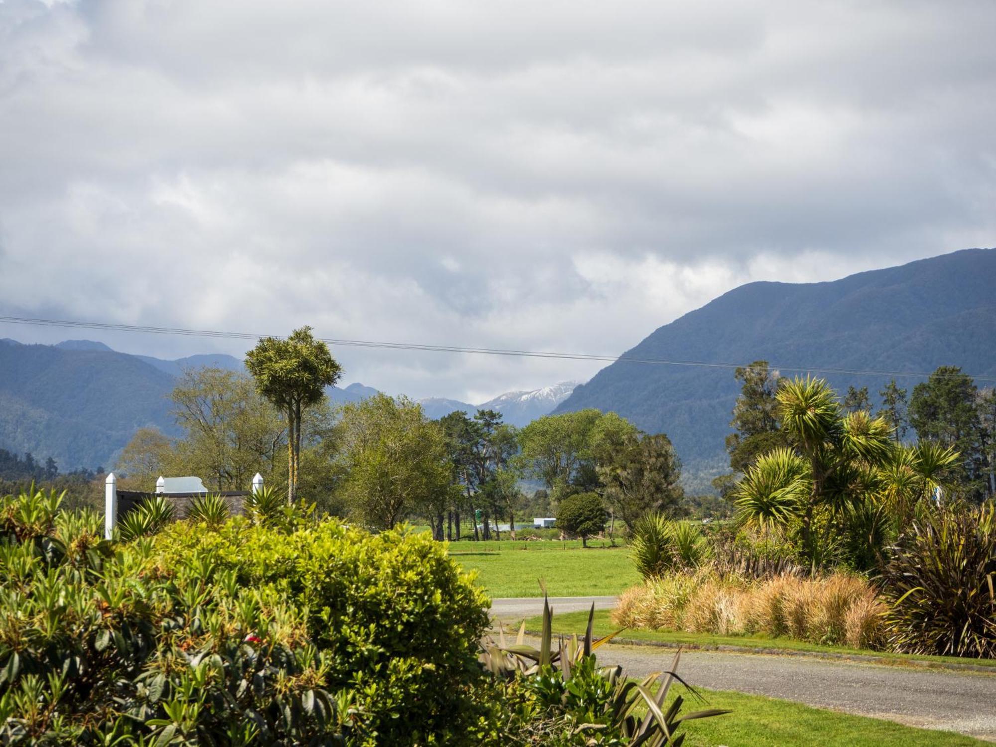 Karamea River Motels Extérieur photo